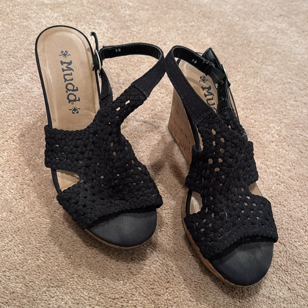 Mudd fabric weave cork wedge sandals, black, size 9